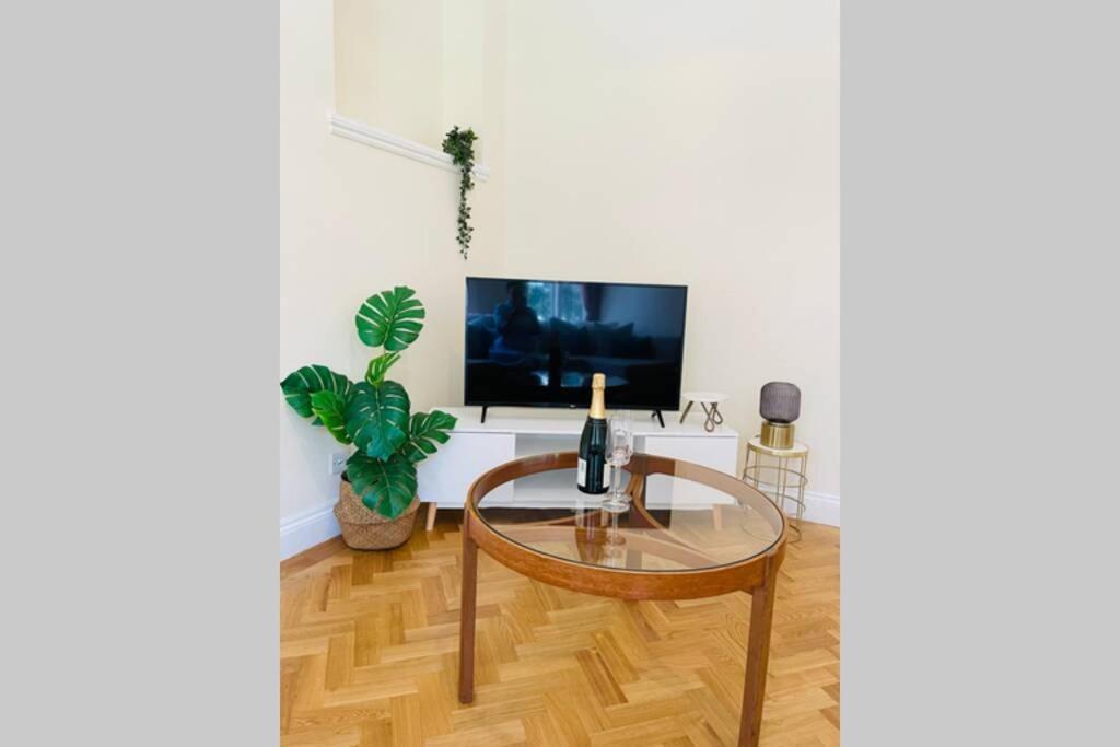 Nomihomes-Otis House-Free Parking X 2-Central -10Ppl Exeter Bagian luar foto